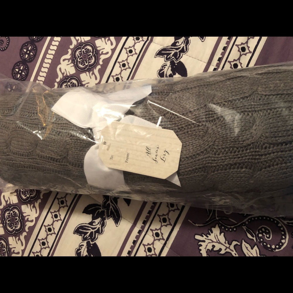 Gray cable knit blanket